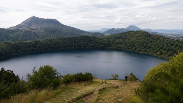 Pourquoi choisir les lacs volcaniques du Puy-de-Dôme ?